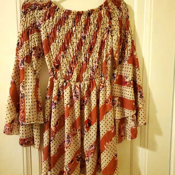 Dress - Picture 2 of 4